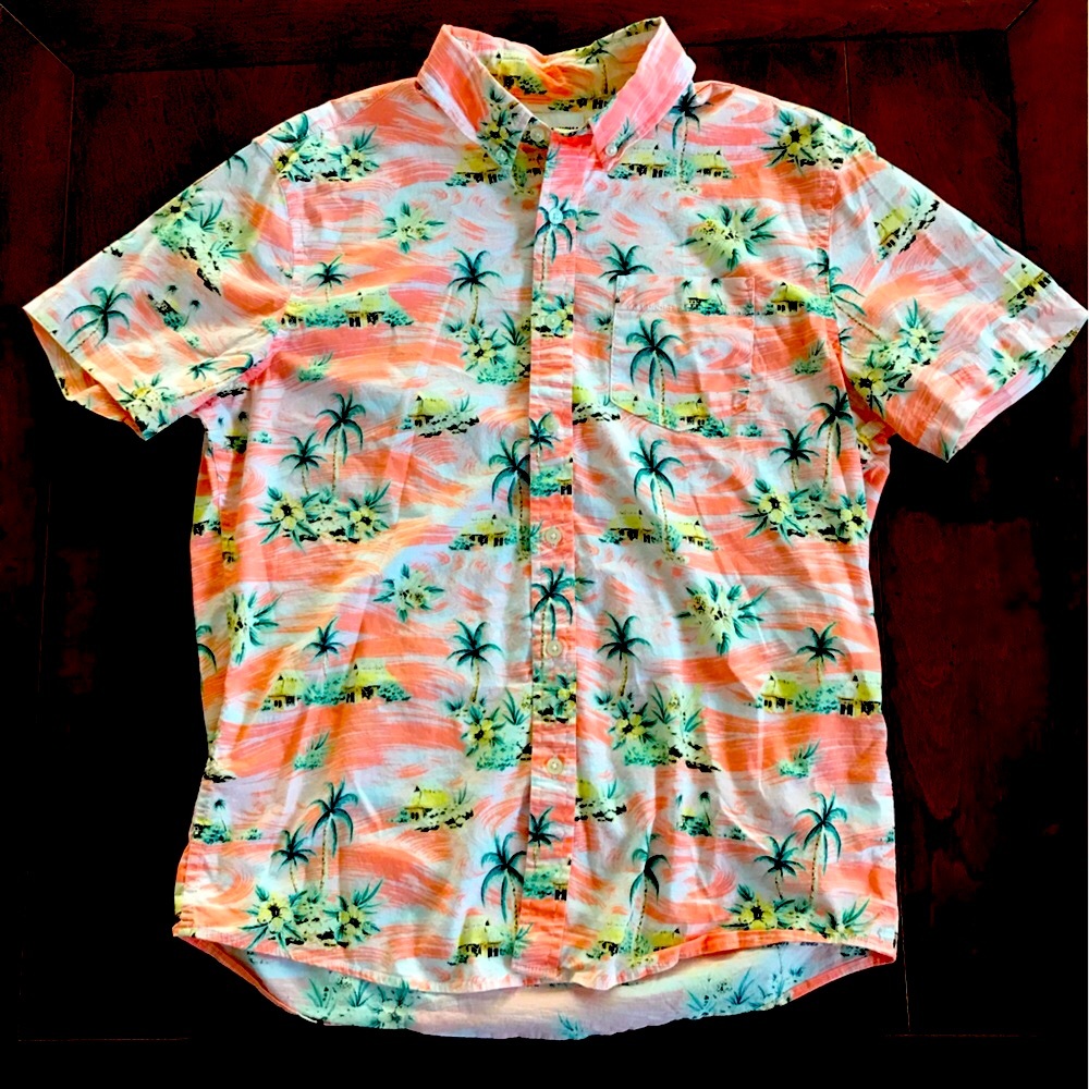 Sonoma Men's Casual Coastal Beachy Button Down Shirt - Coral and Green MEDIUM